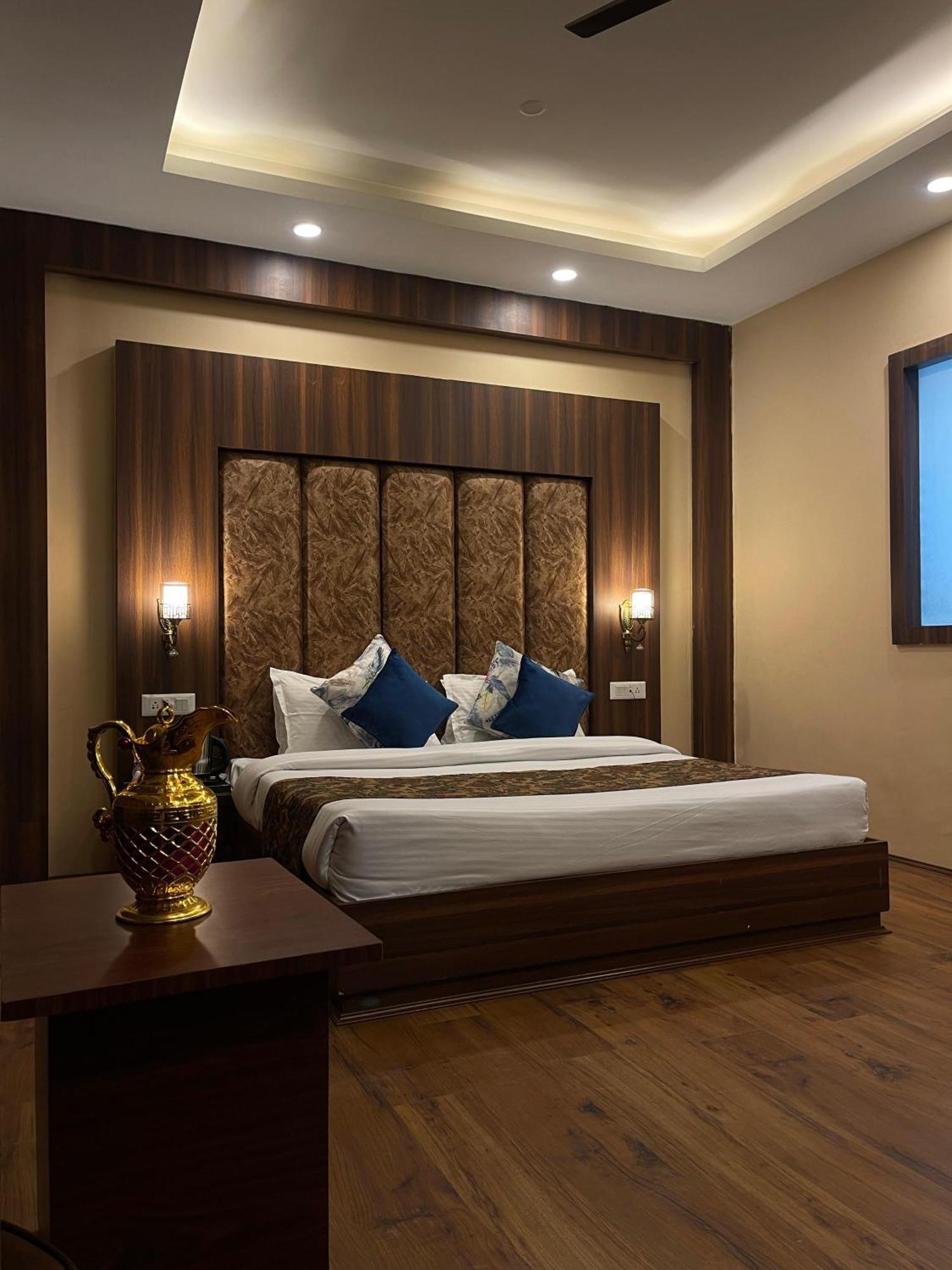 Hotel Zoon Dabb Srinagar Airport Kashmir Exterior photo