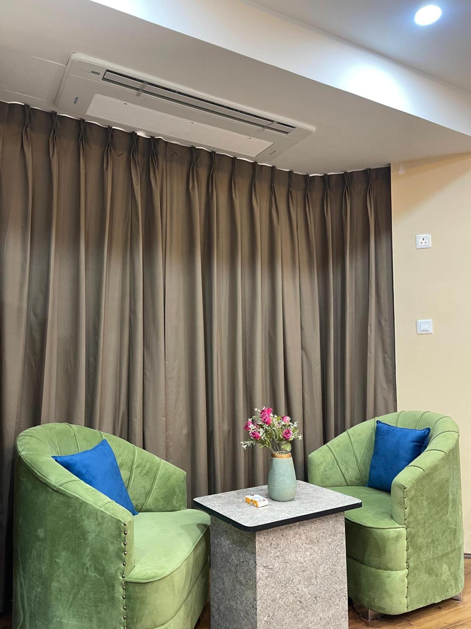 Hotel Zoon Dabb Srinagar Airport Kashmir Exterior photo