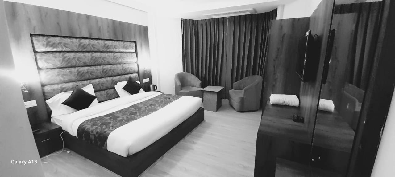Hotel Zoon Dabb Srinagar Airport Kashmir Exterior photo
