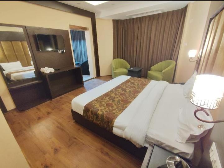 Hotel Zoon Dabb Srinagar Airport Kashmir Exterior photo